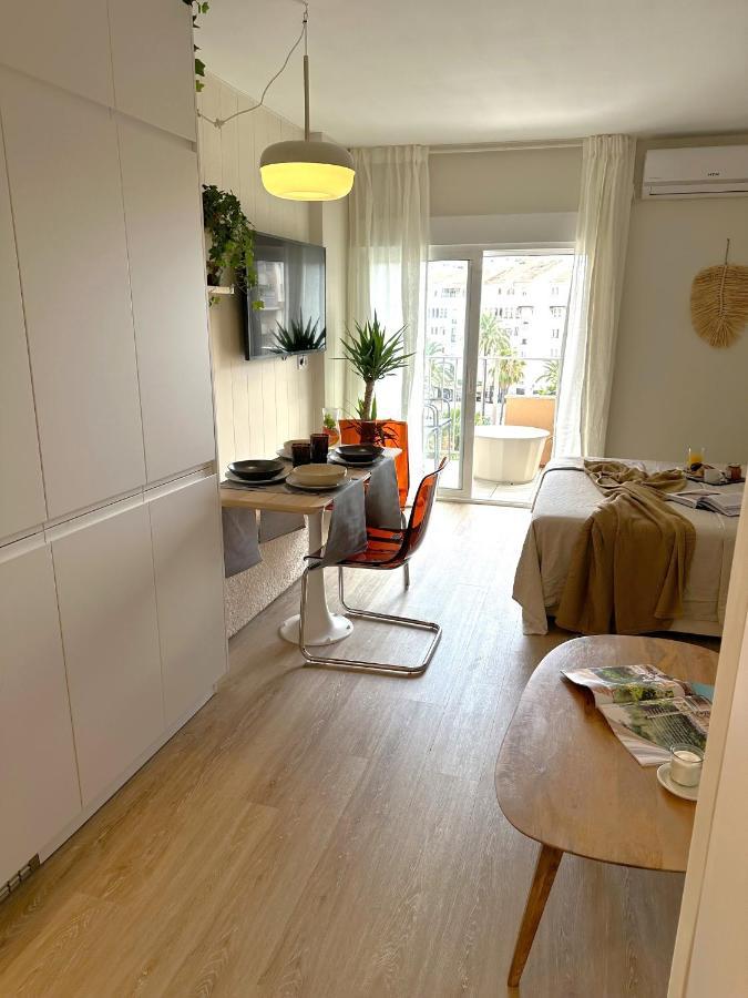 Minerva Estudio Suite White Jasmine, Beach And Pool เบนัลมาเดนา ภายนอก รูปภาพ