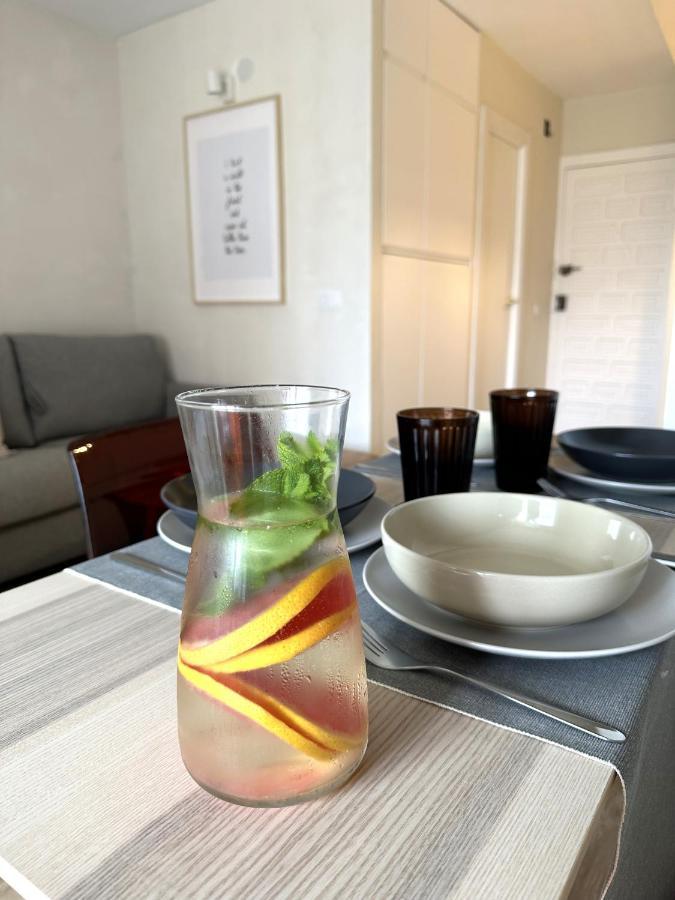 Minerva Estudio Suite White Jasmine, Beach And Pool เบนัลมาเดนา ภายนอก รูปภาพ