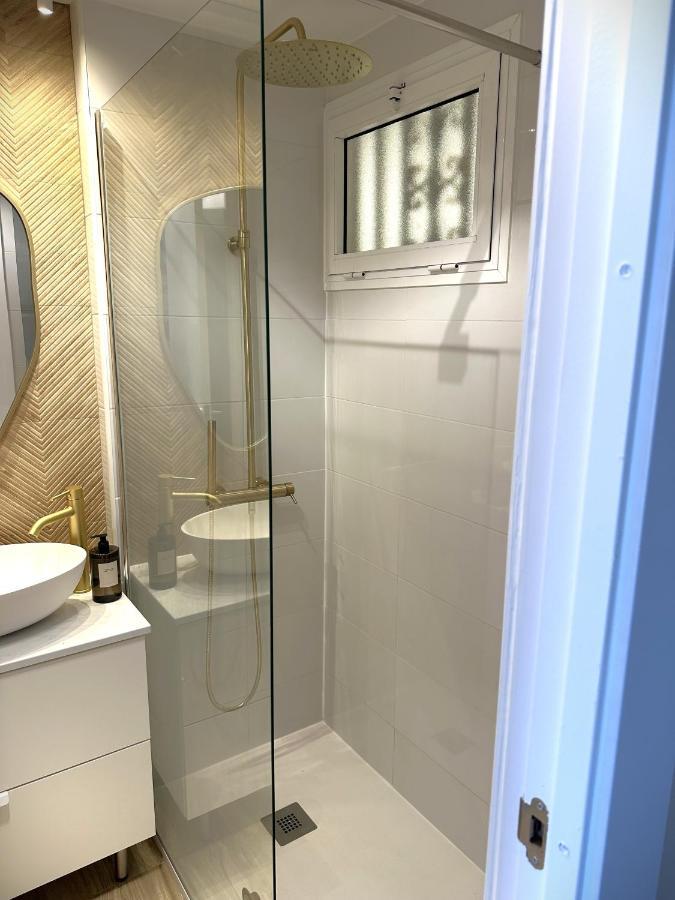 Minerva Estudio Suite White Jasmine, Beach And Pool เบนัลมาเดนา ภายนอก รูปภาพ