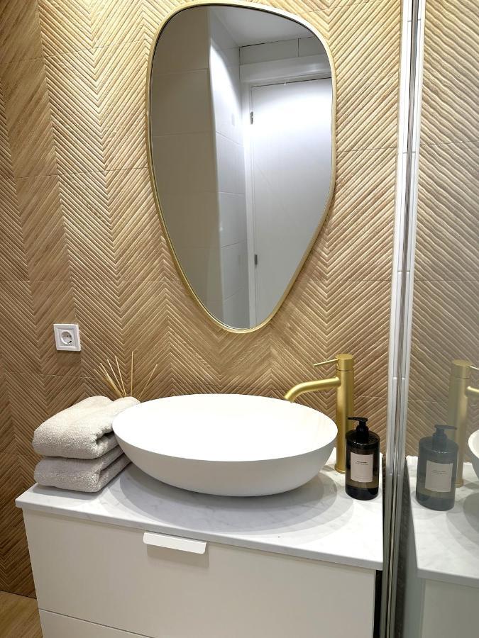 Minerva Estudio Suite White Jasmine, Beach And Pool เบนัลมาเดนา ภายนอก รูปภาพ