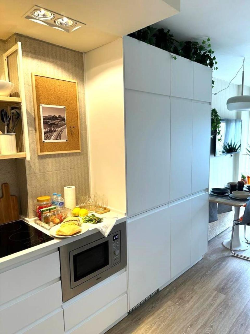 Minerva Estudio Suite White Jasmine, Beach And Pool เบนัลมาเดนา ภายนอก รูปภาพ